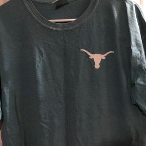 UT comfort colors T-shirt